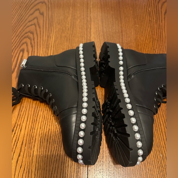 Jessica Simpson black boots with pearls - Picture 7 of 9